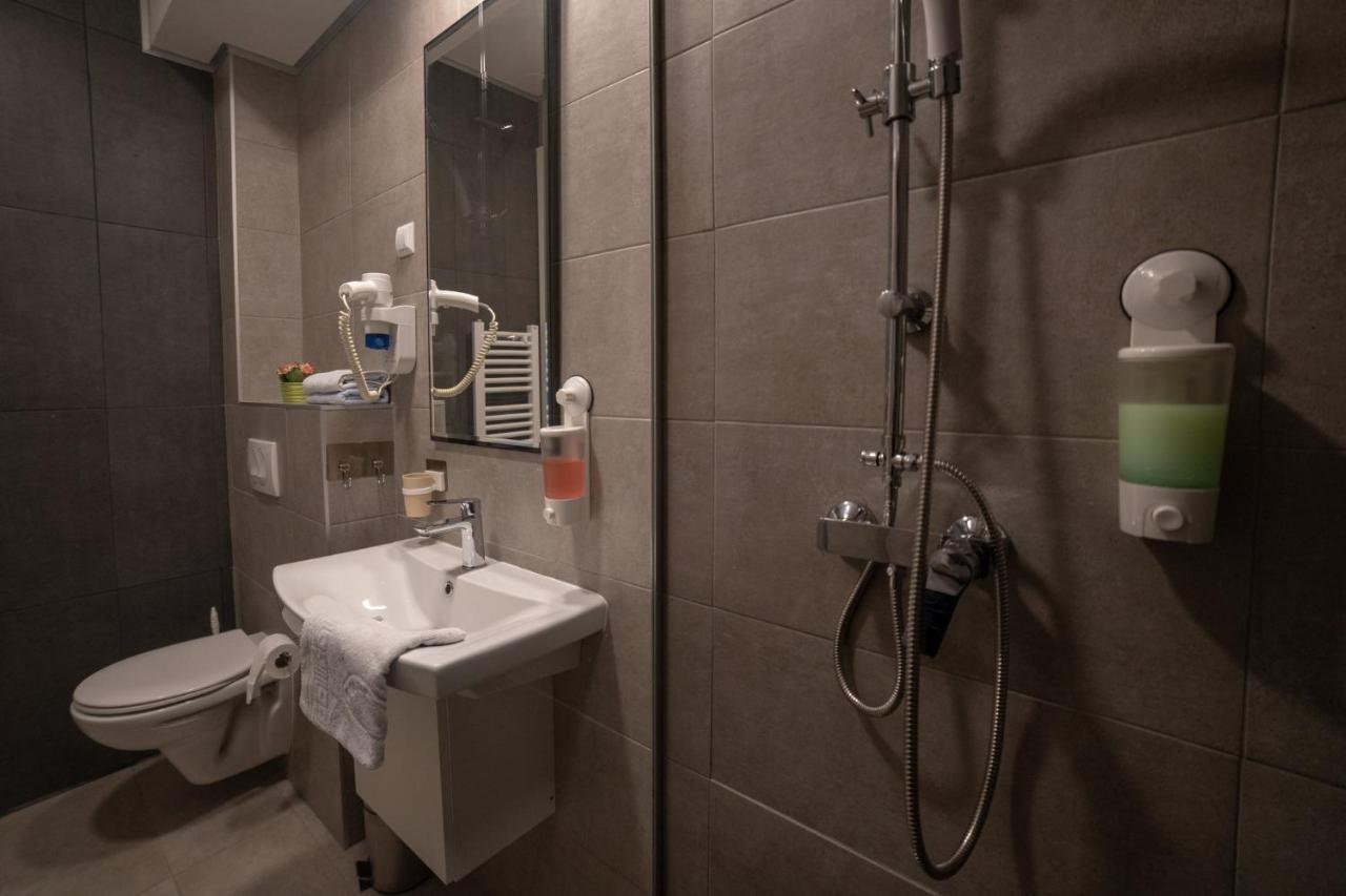 Apartments Slana Oaza Tuzla Bagian luar foto